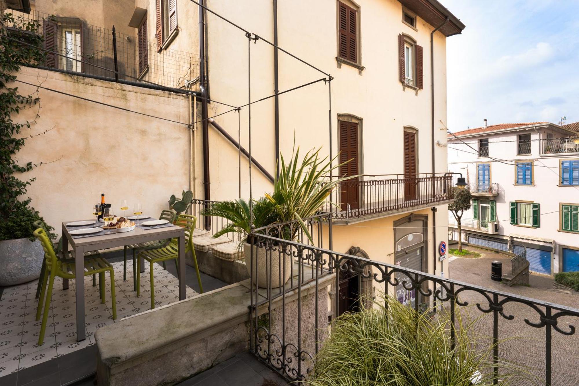 La Casa Sulla Terrazza Appartement Sarnico Buitenkant foto
